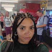 moi c'est Samantha ! Je suis actuellement en formation pour devenir professeur de FLE